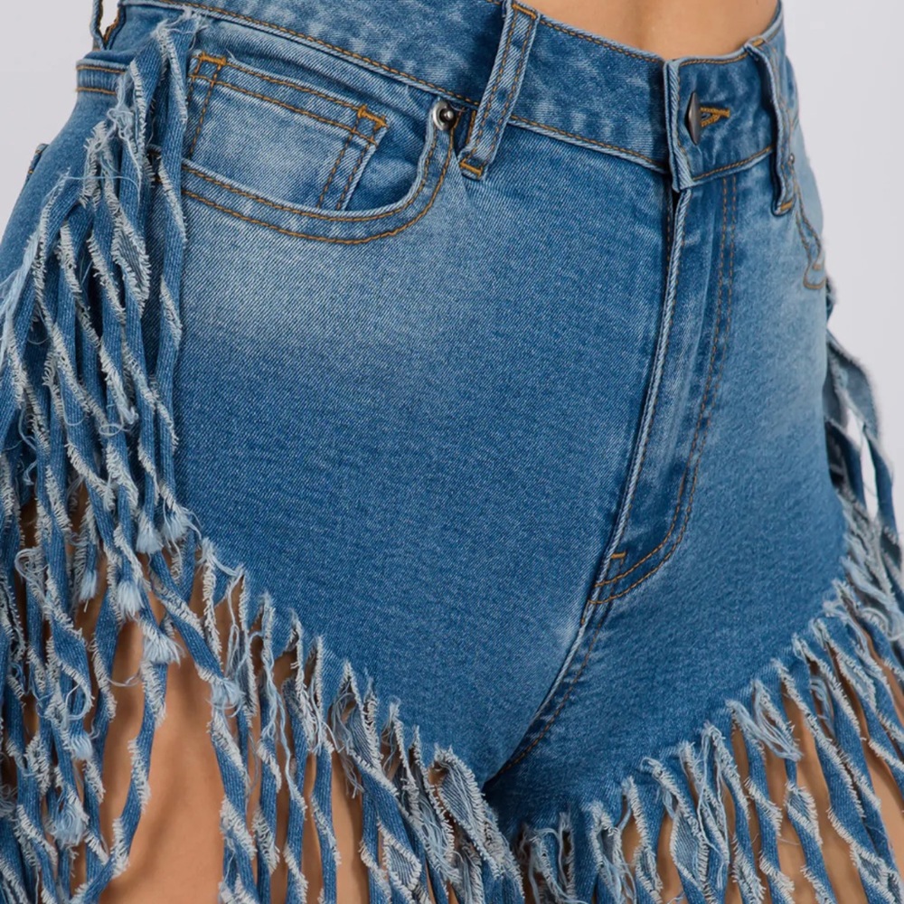 NWT Lilly’s Closet High Waist Fringed Denim Shorts Womens Size Large - Picture 6 of 9
